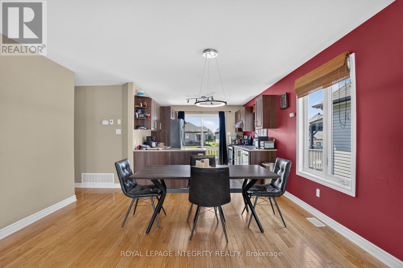 117 Castel Street, Alfred And Plantagenet, Ontario  K0A 3K0 - Photo 5 - X13595026