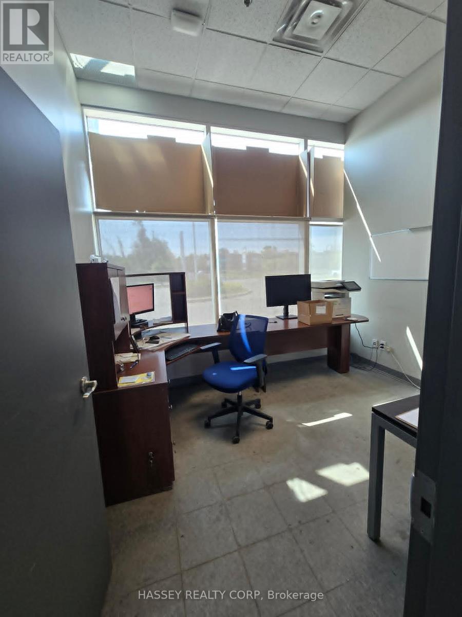 8 - 361 King Street, Barrie (400 West), Ontario  L4N 6W5 - Photo 4 - S13595000