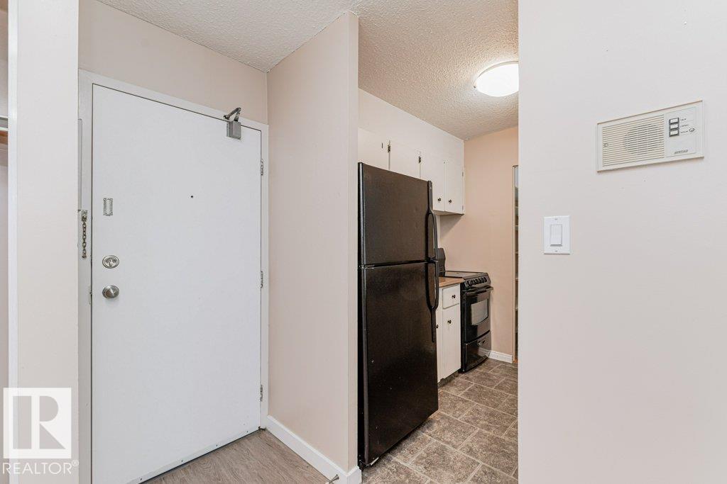 #327 10160 114 St NW, Edmonton, Alberta  T5X 2L2 - Photo 10 - E4500152