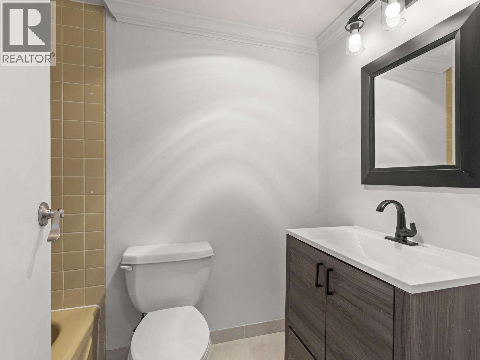 307 308 W 2nd Street, North Vancouver, British Columbia  V7M 1E1 - Photo 27 - R3148787