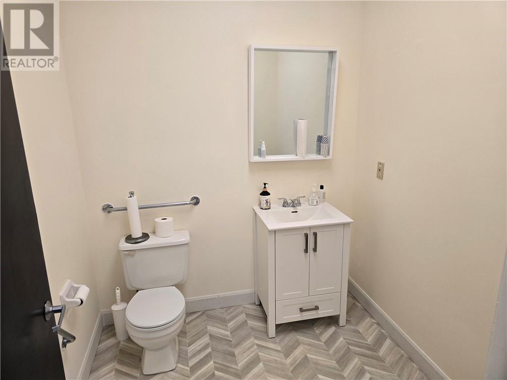 428 Westmount Avenue Unit# 1c, Sudbury, Ontario  P3A 5V8 - Photo 5 - 2129286