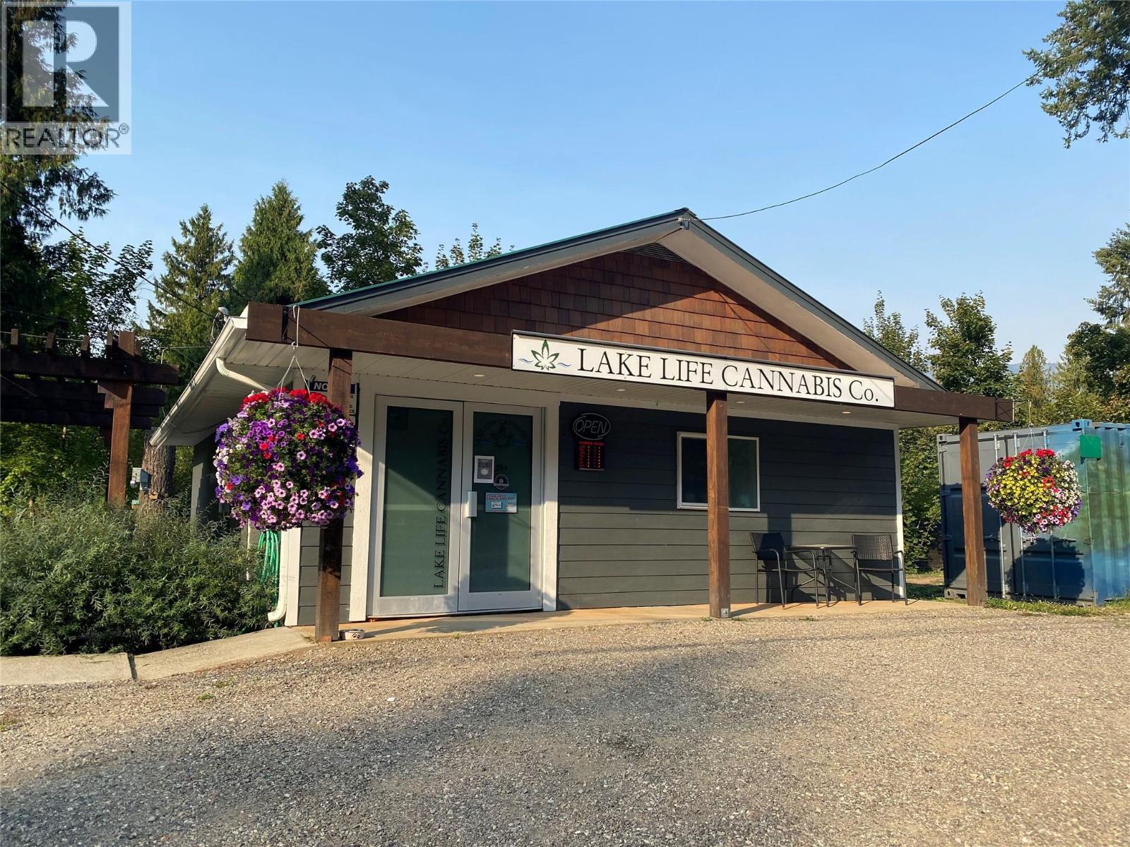 1885 Bakery Frontage Road, Christina Lake, British Columbia  V0H 1E0 - Photo 3 - 10394791