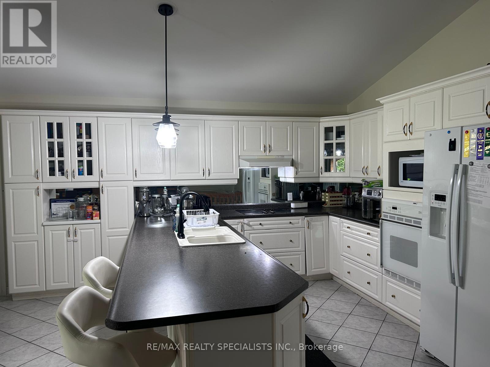 7594 Canterbury Crescent, Niagara Falls, Ontario  L2H 3E7 - Photo 4 - X13574494