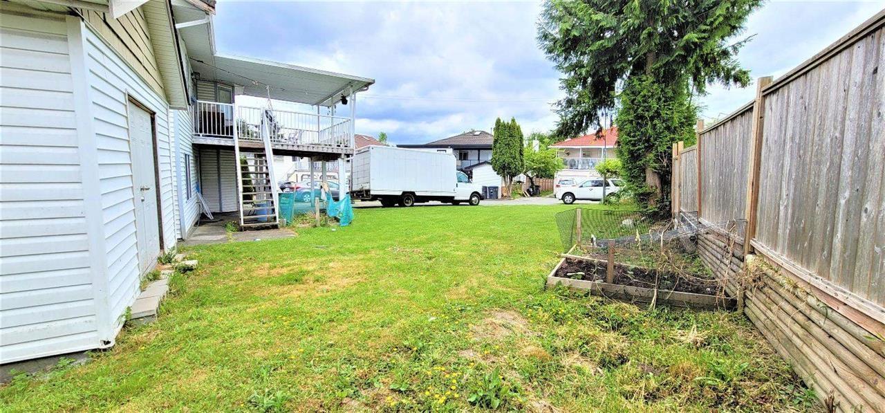 13310 88a Avenue, Surrey, British Columbia  V3V 7W4 - Photo 4 - R3148430