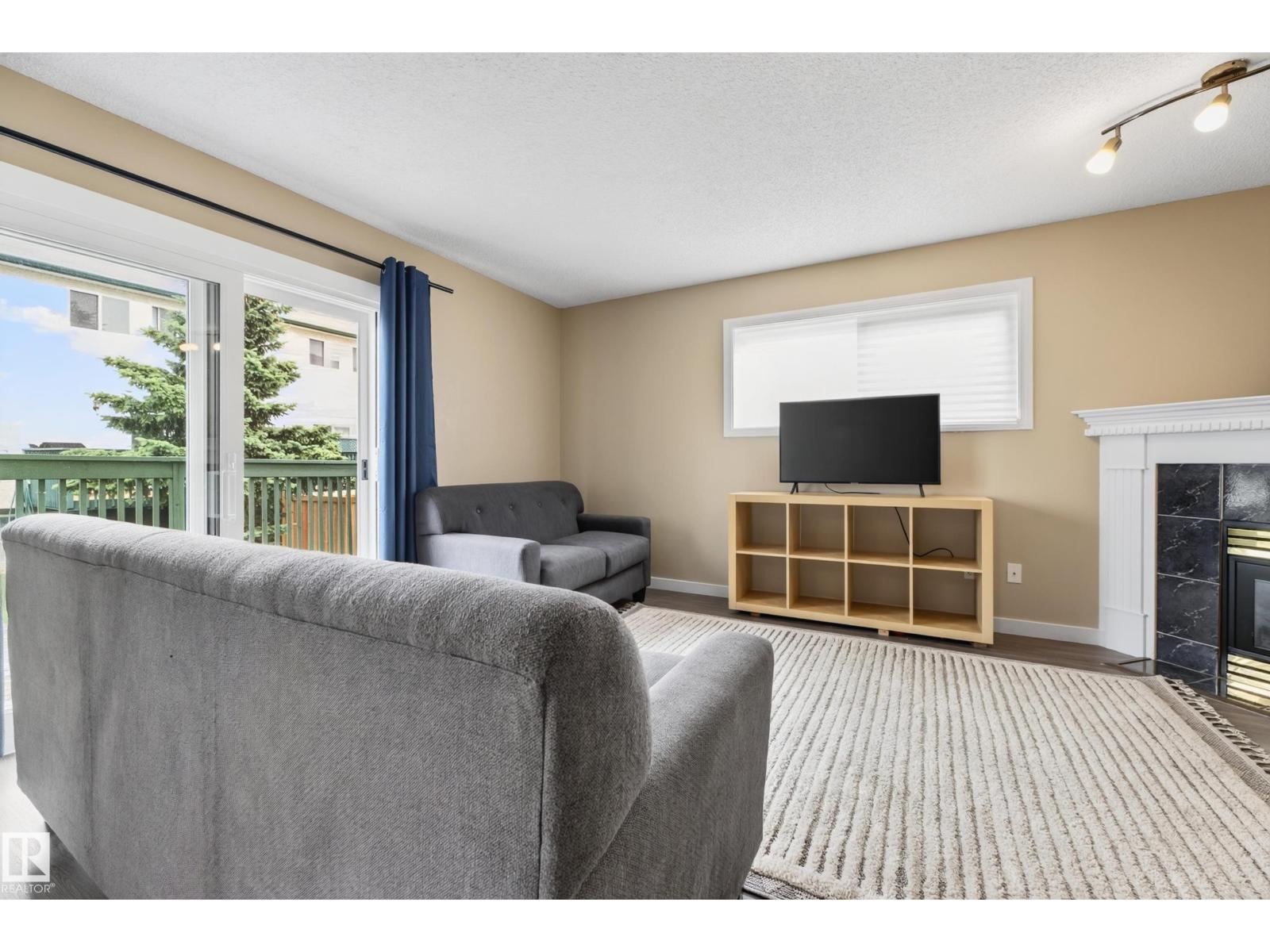 1906 65 St NW, Edmonton, Alberta  T6L 7A2 - Photo 13 - E4500155