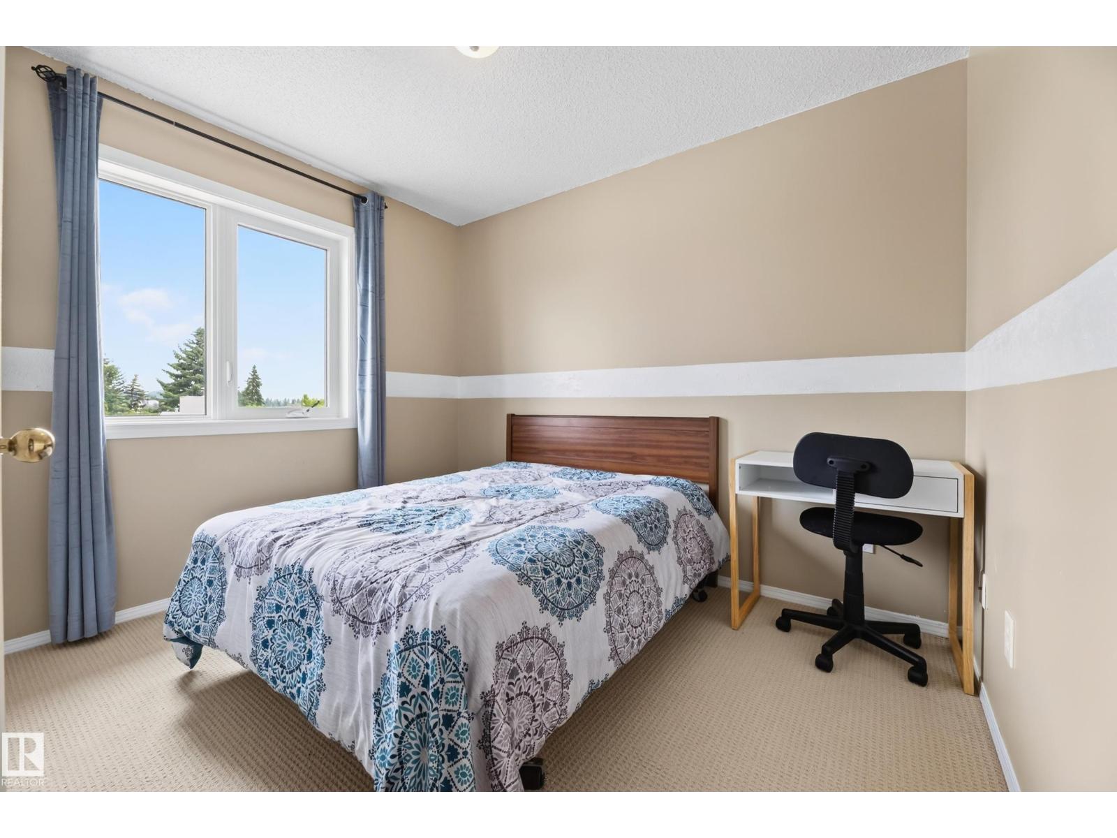 1906 65 St NW, Edmonton, Alberta  T6L 7A2 - Photo 22 - E4500155