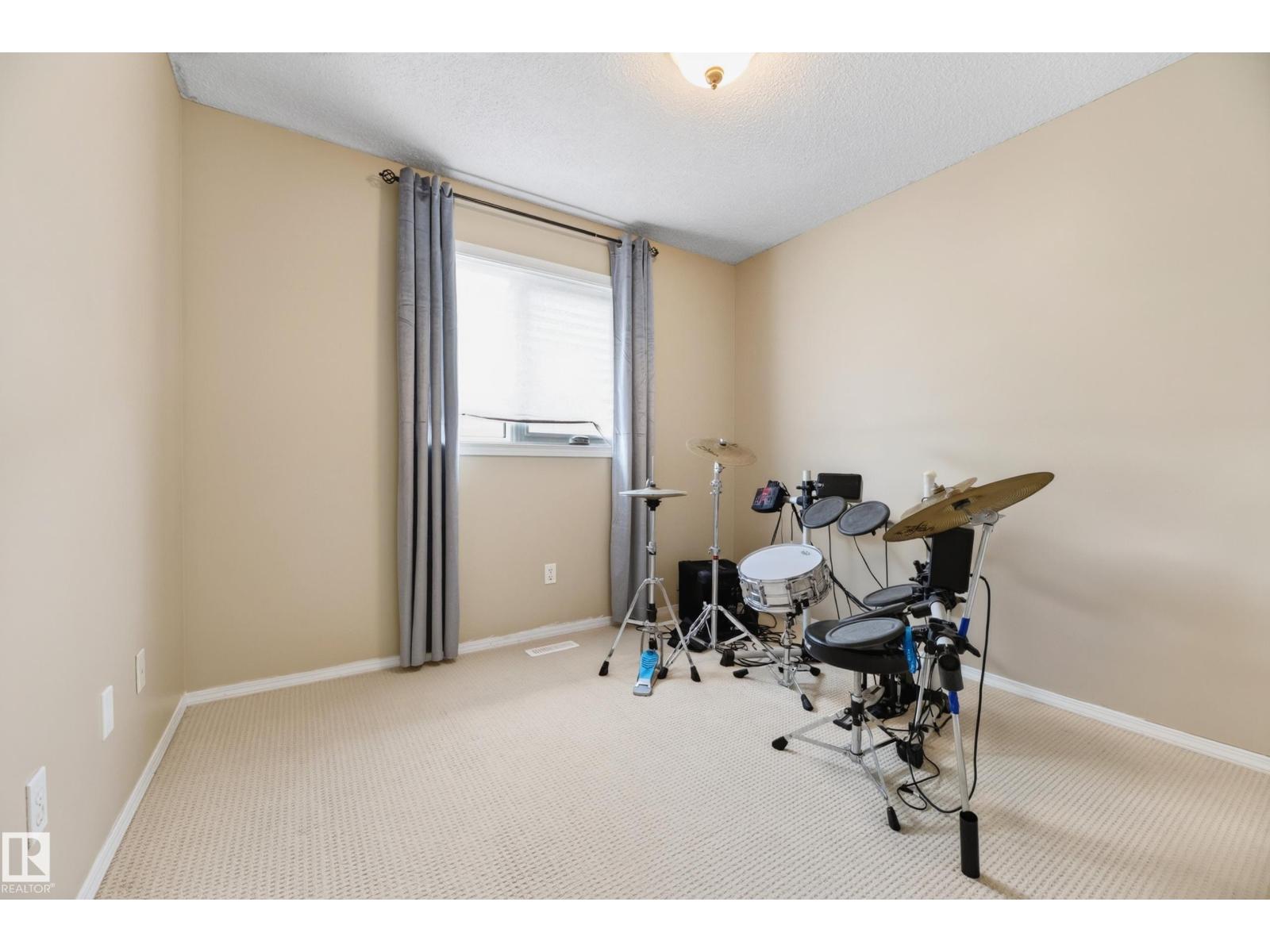 1906 65 St NW, Edmonton, Alberta  T6L 7A2 - Photo 24 - E4500155