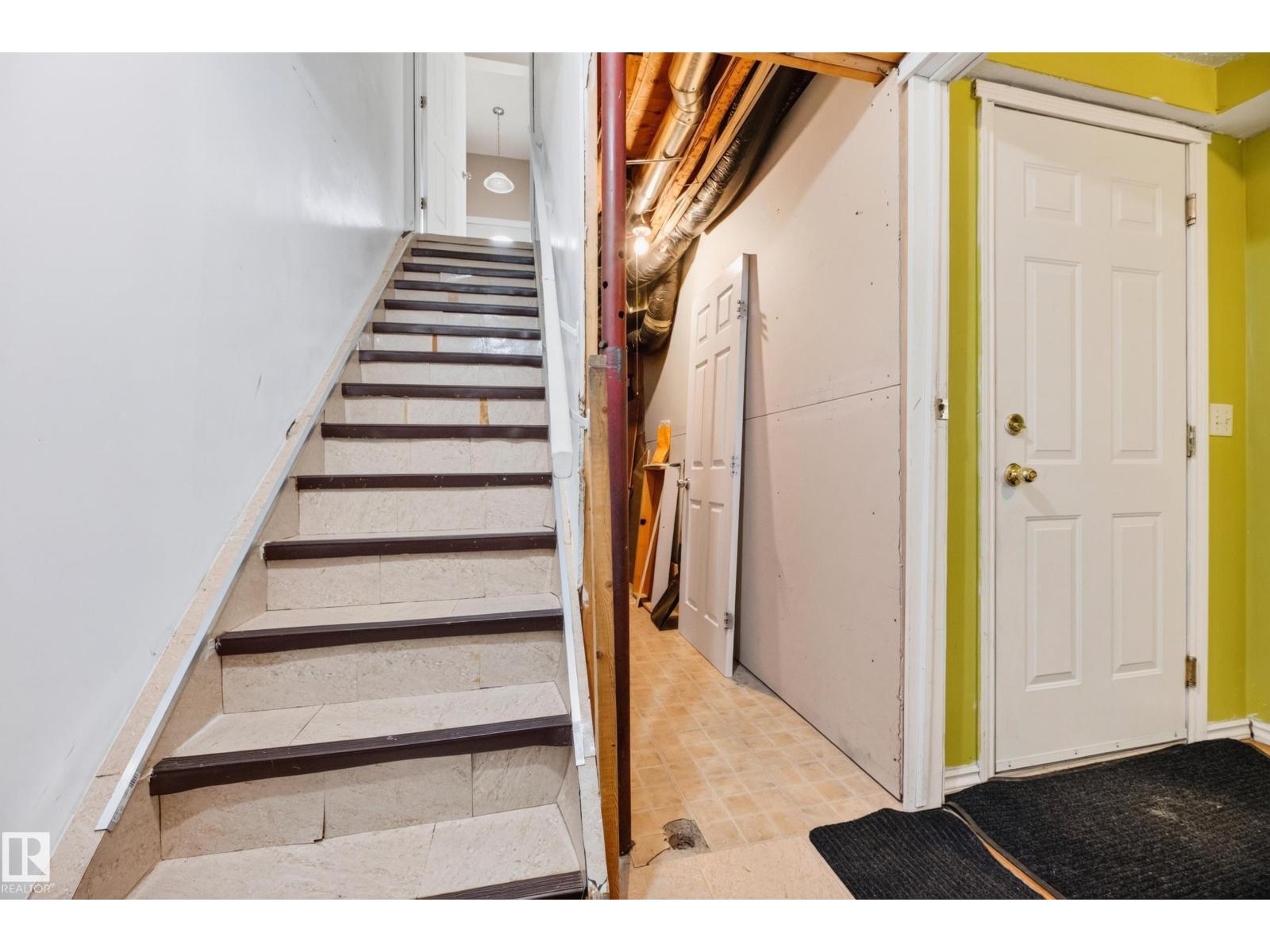 1906 65 St NW, Edmonton, Alberta  T6L 7A2 - Photo 31 - E4500155