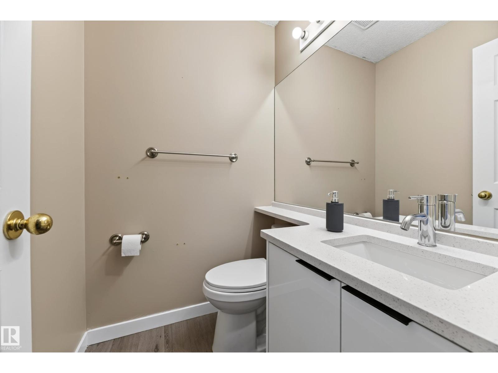1906 65 St NW, Edmonton, Alberta  T6L 7A2 - Photo 5 - E4500155