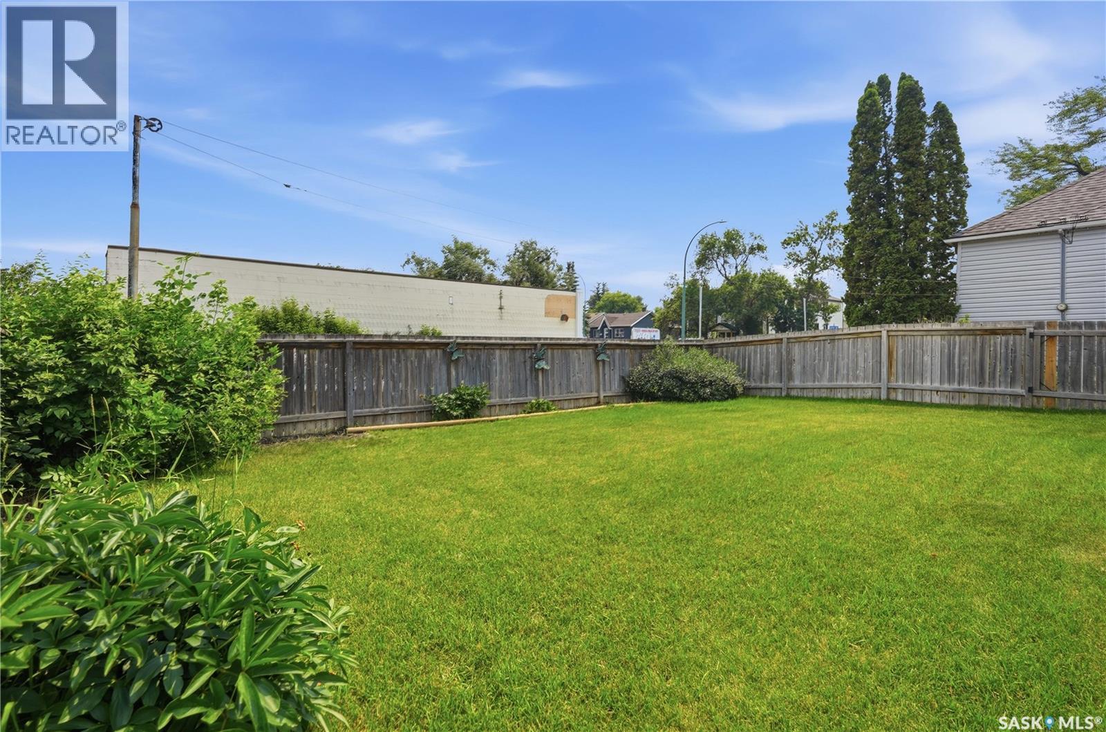 700 College Avenue, Regina, Saskatchewan  S4N 0X7 - Photo 39 - SK043373