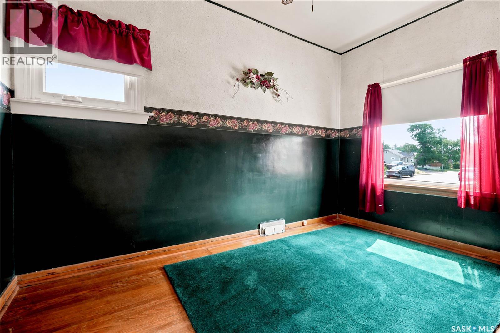 700 College Avenue, Regina, Saskatchewan  S4N 0X7 - Photo 9 - SK043373
