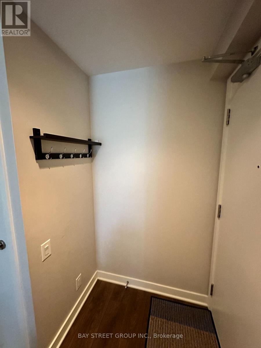 2103 - 15 Grenville Street, Toronto, Ontario  M4Y 0B9 - Photo 5 - C13595170