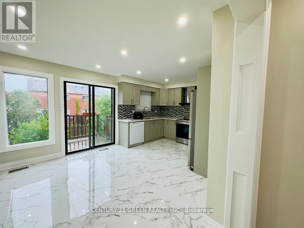 24 Sullivan Drive, Ajax, Ontario  L1T 3L3 - Photo 16 - E13595162