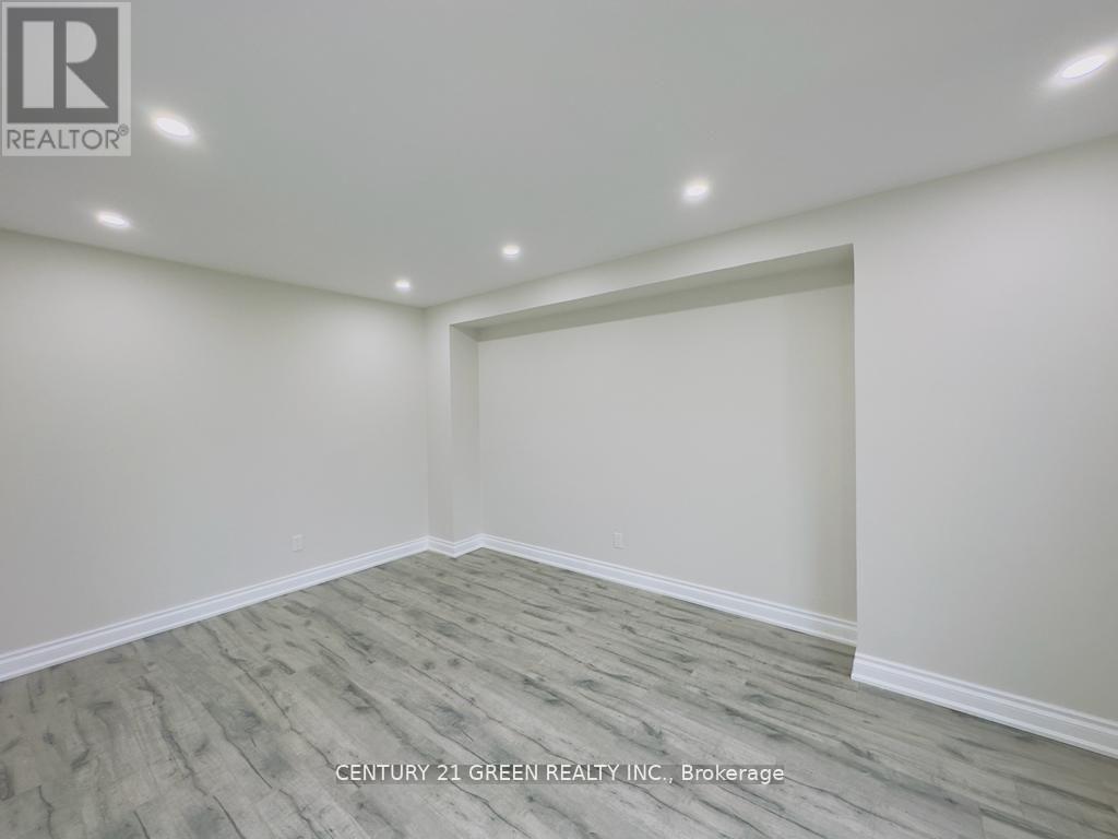 24 Sullivan Drive, Ajax, Ontario  L1T 3L3 - Photo 19 - E13595162