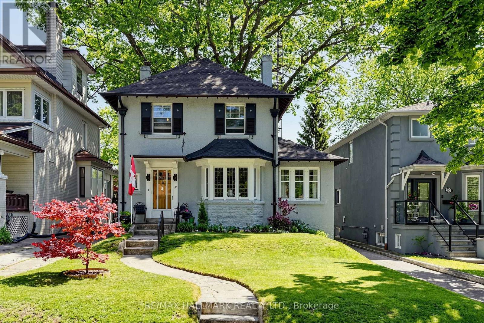 <div class="slider-price">$1,699,000</div><p>59 Courcelette Road, Toronto, Ontario</p>