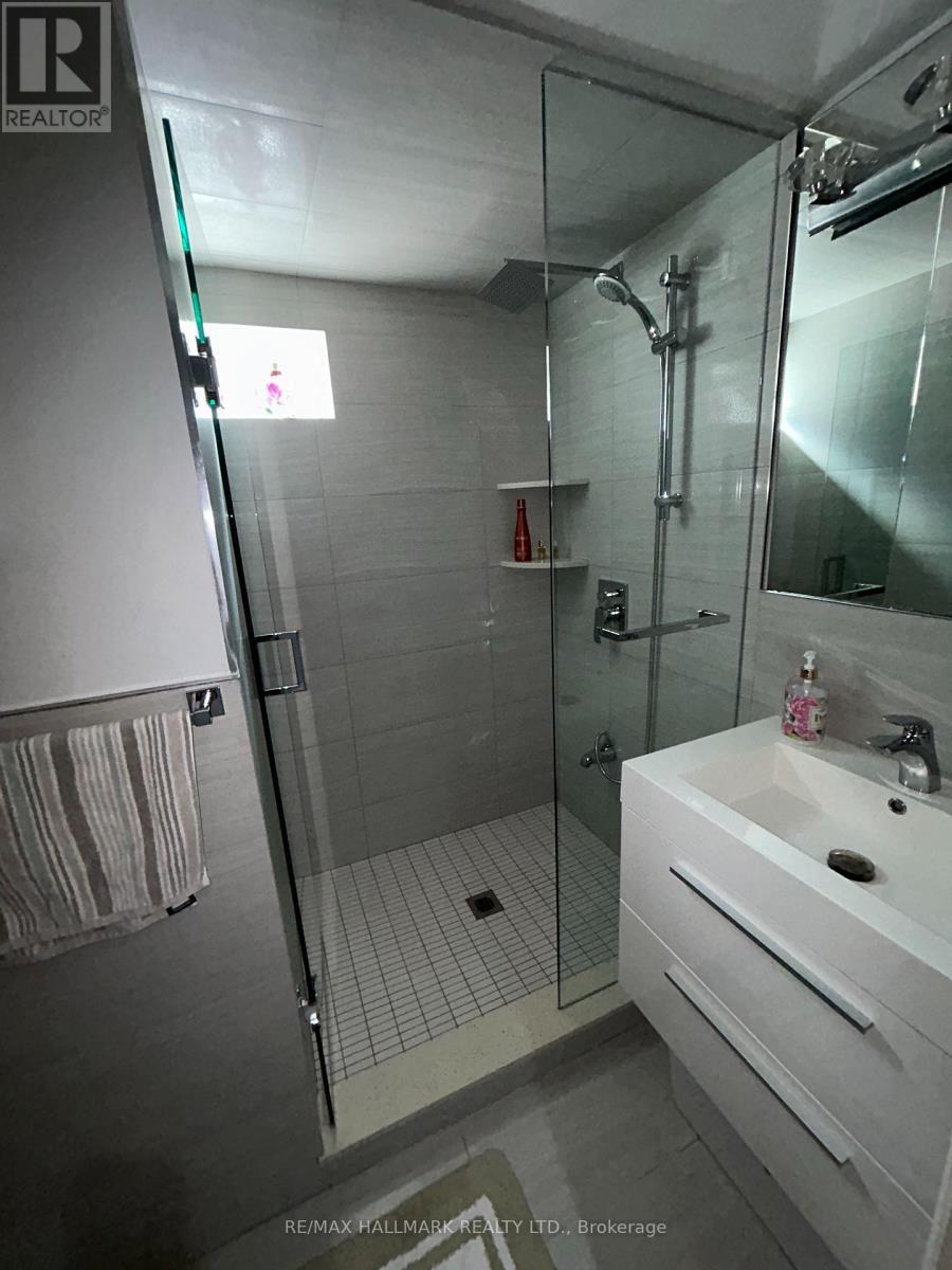 110 Trinnell Boulevard, Toronto, Ontario  M1L 1S7 - Photo 15 - E13595240