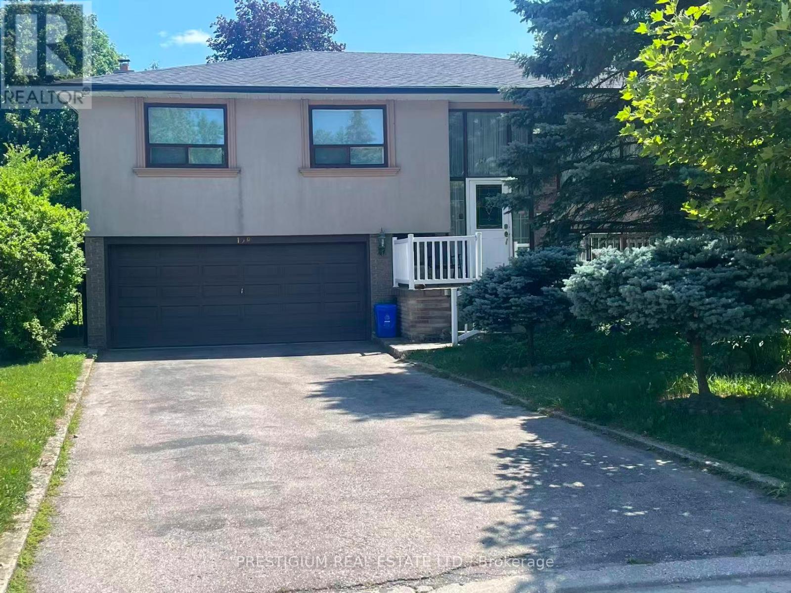 128 MARLA COURT, Richmond Hill, Ontario