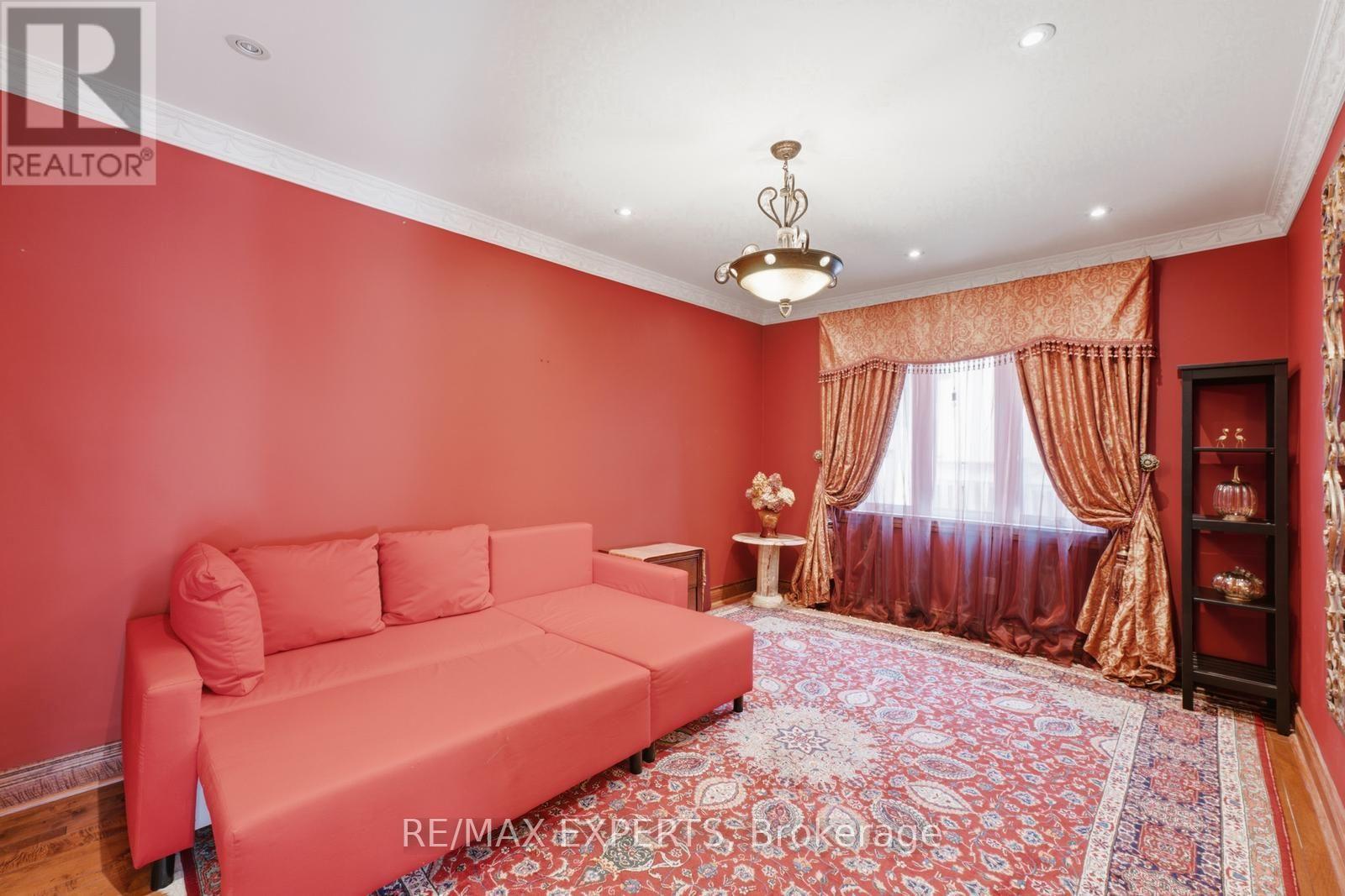 215 Velmar Drive, Vaughan, Ontario  L4L 8K3 - Photo 17 - N13595260