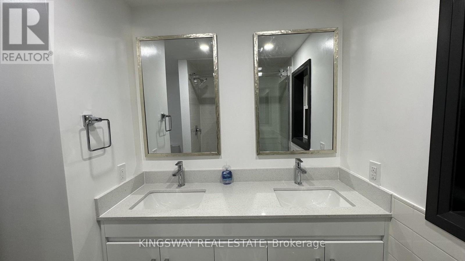 1 - 769 THE QUEENSWAY, Toronto (Stonegate-Queensway)