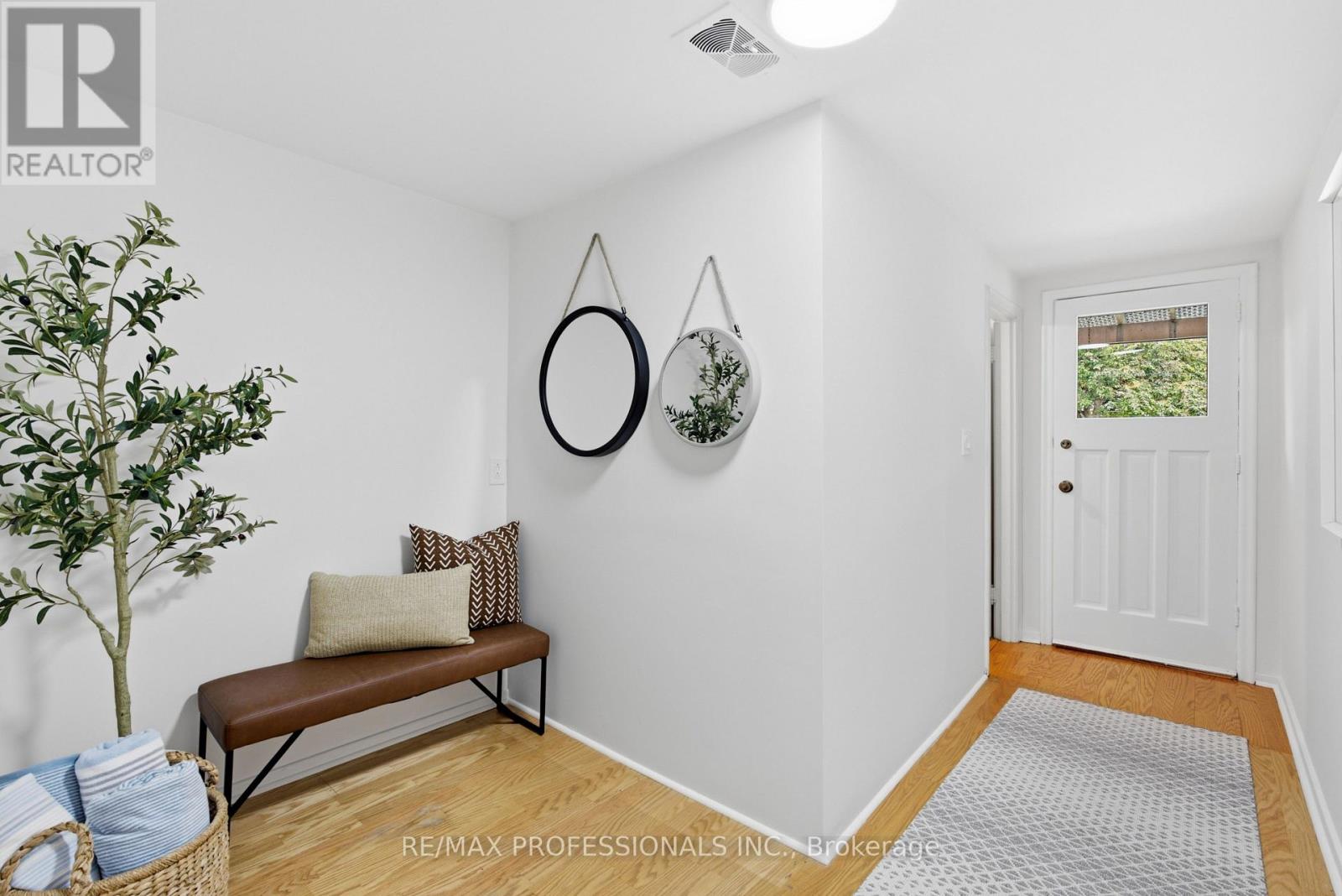 89 Glen Agar Drive, Toronto, Ontario  M9B 5M3 - Photo 28 - W13594220