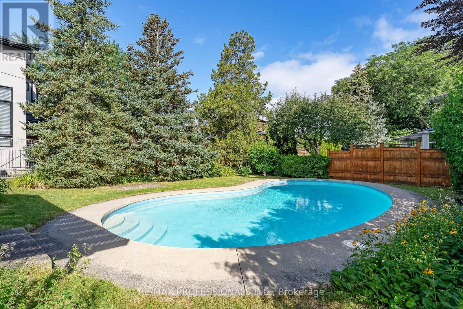 89 Glen Agar Drive, Toronto, Ontario  M9B 5M3 - Photo 38 - W13594220
