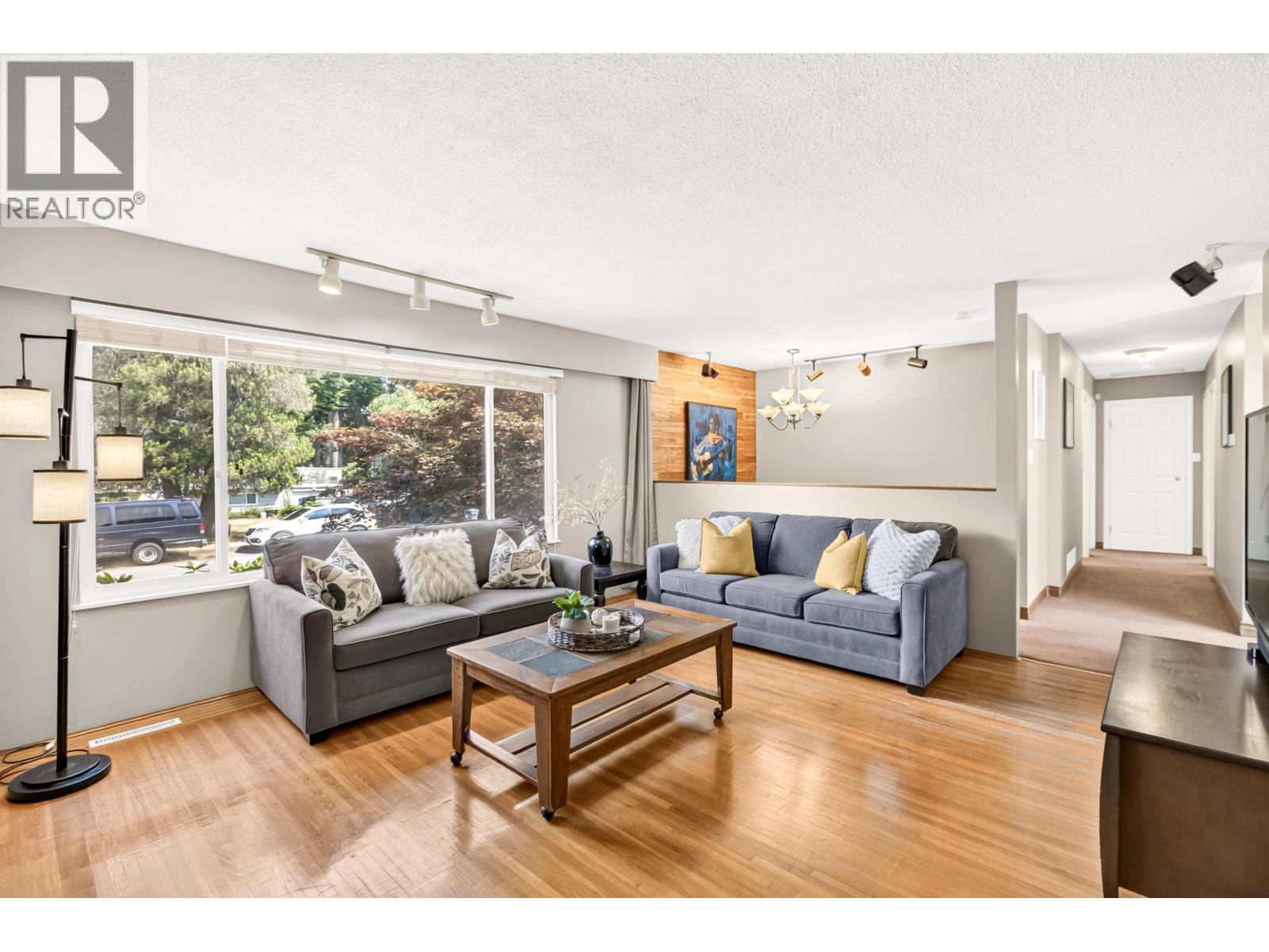 1138 Laburnum Avenue, Port Coquitlam, British Columbia  V3B 1K3 - Photo 7 - R3149118
