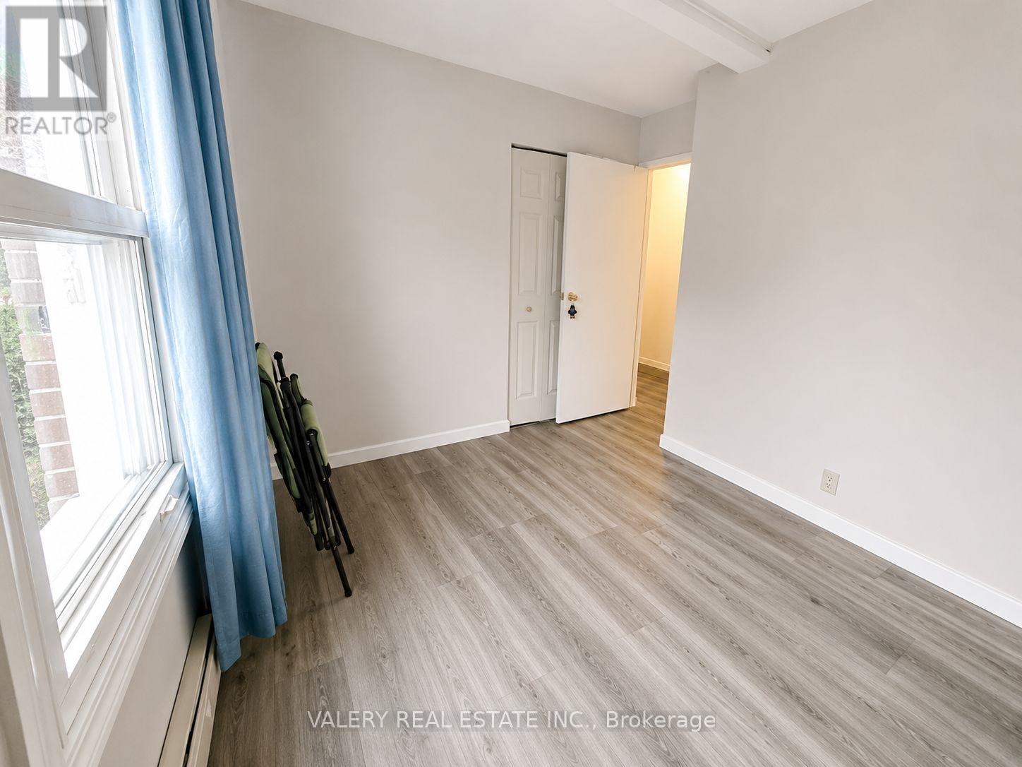 1099 Henry Ford Centre Dr Drive, Windsor, Ontario  N8Y 2T4 - Photo 5 - X13595362