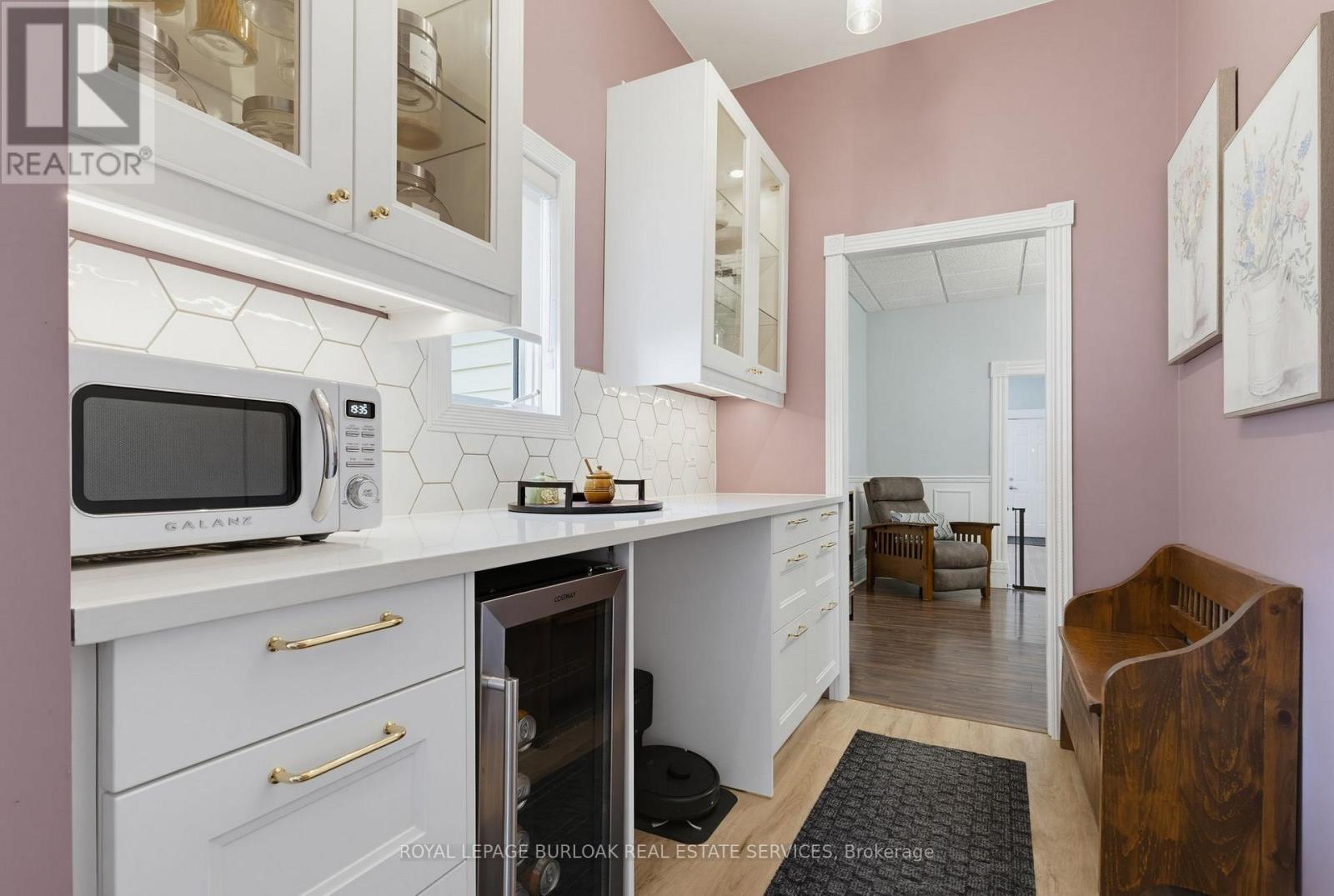 36 Woodland Avenue, St. Catharines, Ontario  L2R 5A2 - Photo 8 - X13595382