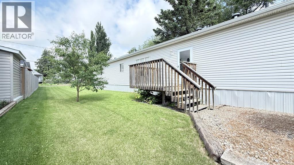 108 1 Street W, Lashburn, Saskatchewan  S0M 1H0 - Photo 5 - A2329979