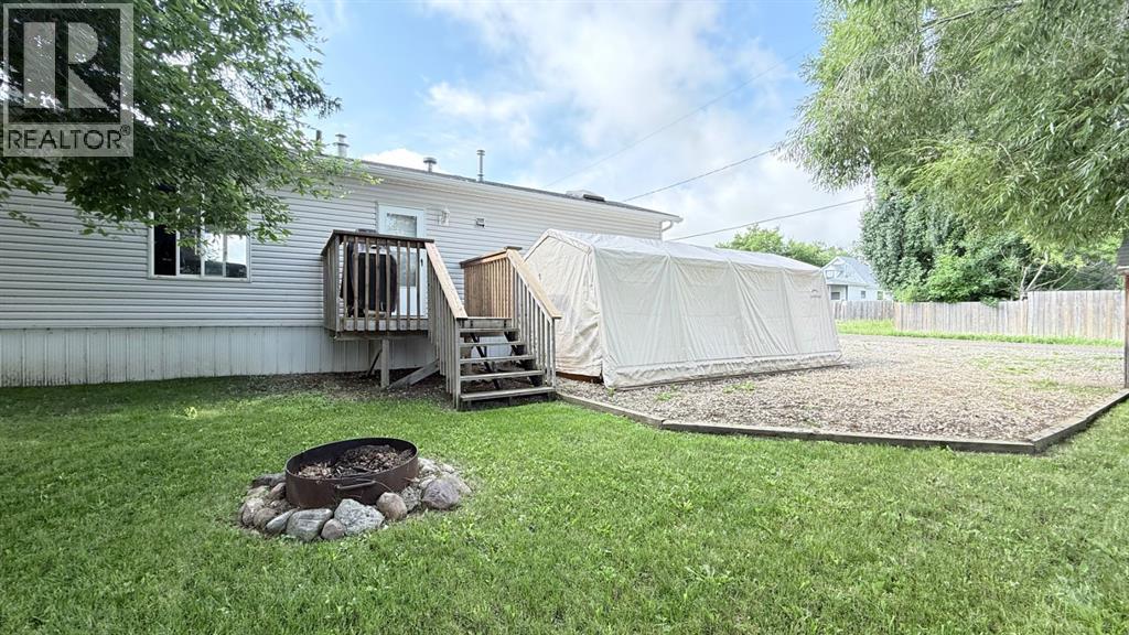 108 1 Street W, Lashburn, Saskatchewan  S0M 1H0 - Photo 9 - A2329979