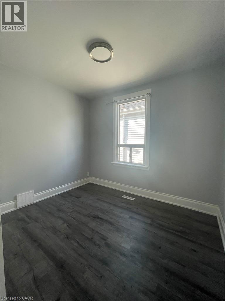 250 Weir Street N, Hamilton, Ontario  L8H 5G3 - Photo 14 - 40849813