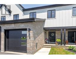 203 PEACOCK DRIVE, Russell, Ontario