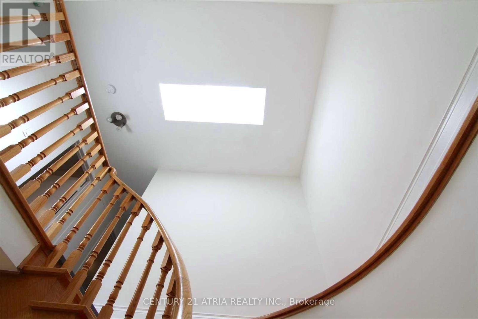 40 Alanbull Square, Toronto, Ontario  M1V 4M1 - Photo 10 - E13595422