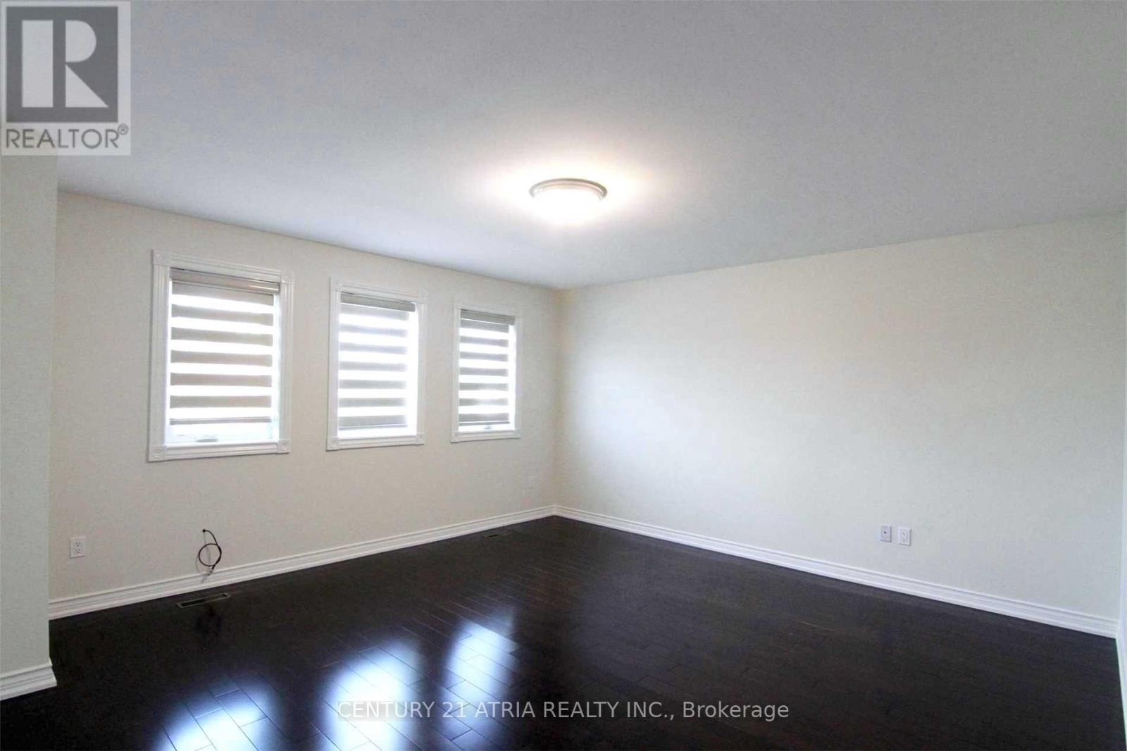 40 Alanbull Square, Toronto, Ontario  M1V 4M1 - Photo 7 - E13595422