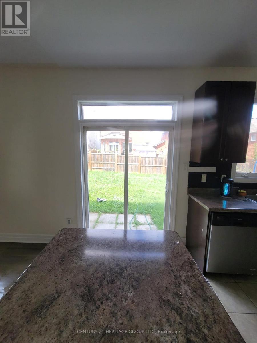 12 Bardawill Avenue, Georgina, Ontario  L4P 0B7 - Photo 12 - N13595410