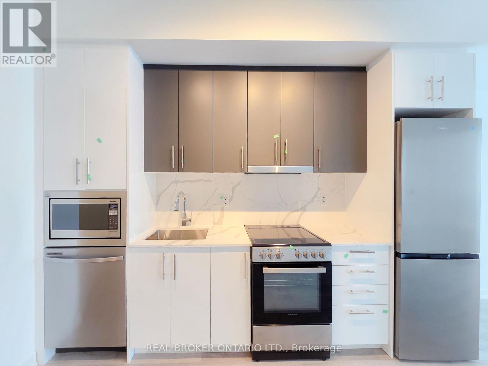 9763 Markham Road, Markham, Ontario  L6E 0W4 - Photo 3 - N13595460
