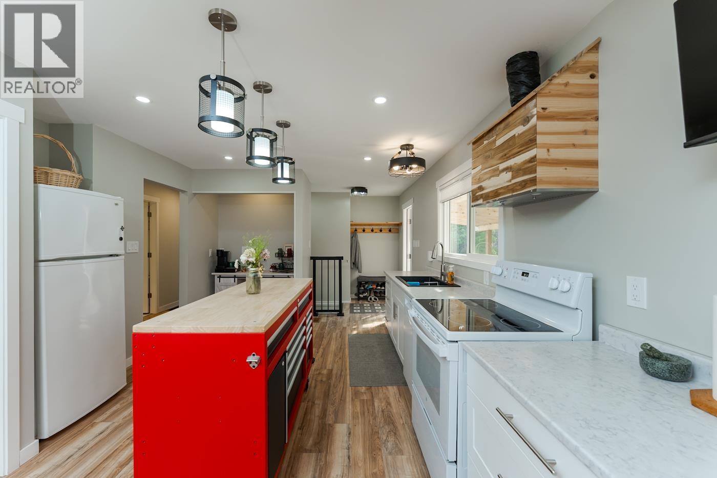 22655 Camp Road, Prince George, British Columbia  V2K 5M1 - Photo 7 - R3149083