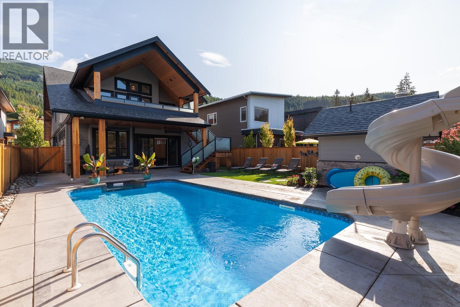 40257 ARISTOTLE DRIVE, Squamish, British Columbia