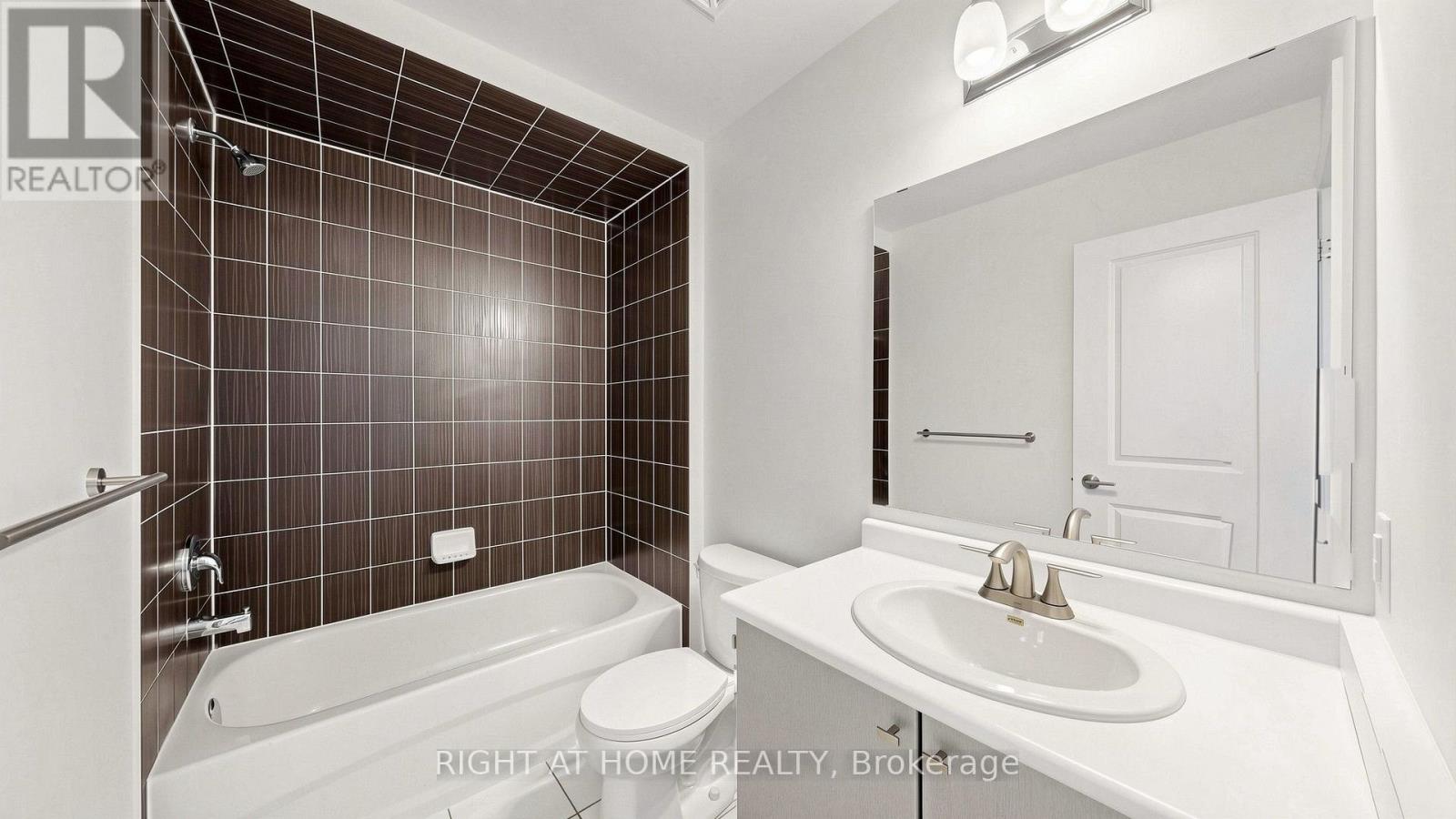 205 - 2333 Sawgrass Drive, Oakville (Ro River Oaks), Ontario  L6H 0L2 - Photo 19 - W13595408