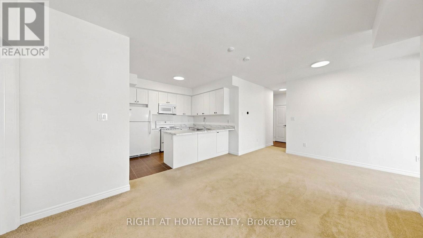 205 - 2333 Sawgrass Drive, Oakville (Ro River Oaks), Ontario  L6H 0L2 - Photo 5 - W13595408