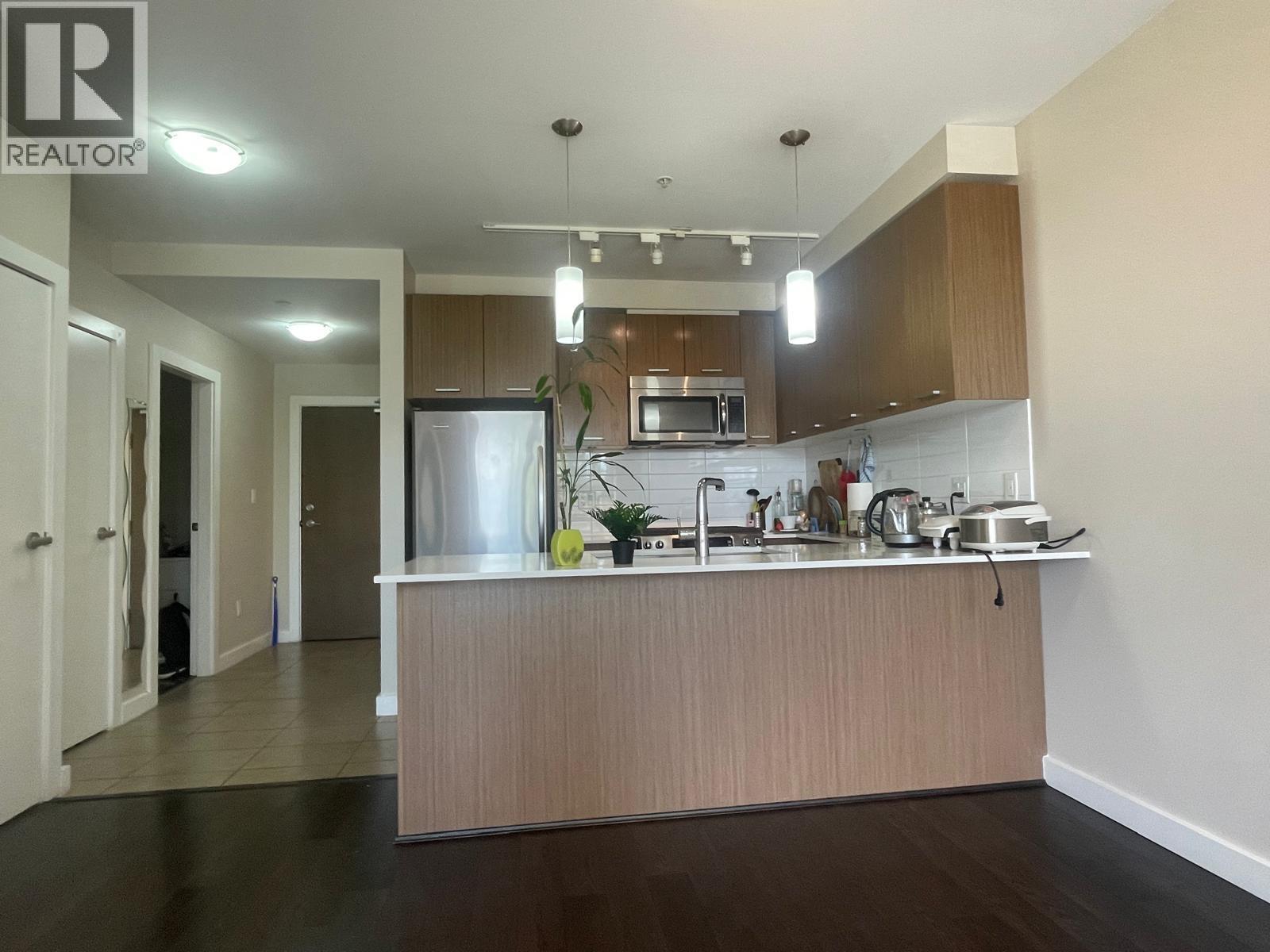 209 1182 W 16th Street, North Vancouver, British Columbia  V7P 0B3 - Photo 5 - R3098567
