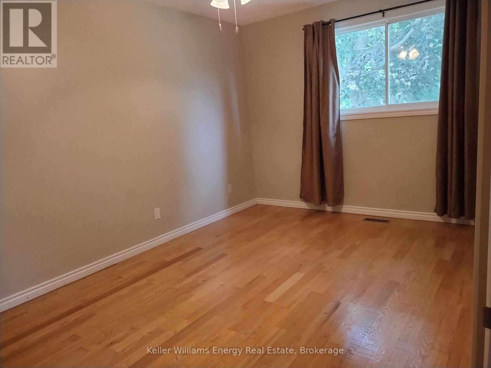 111 Limerick Street, Oshawa (Vanier), Ontario L1J 7A8 - Photo 18 - E13555078