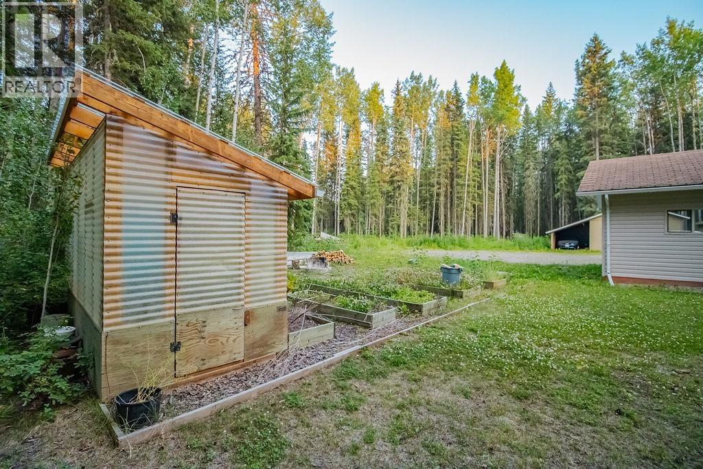 2046 Goetjen Road, Fort St. James, British Columbia  V0J 1P0 - Photo 21 - R3148086