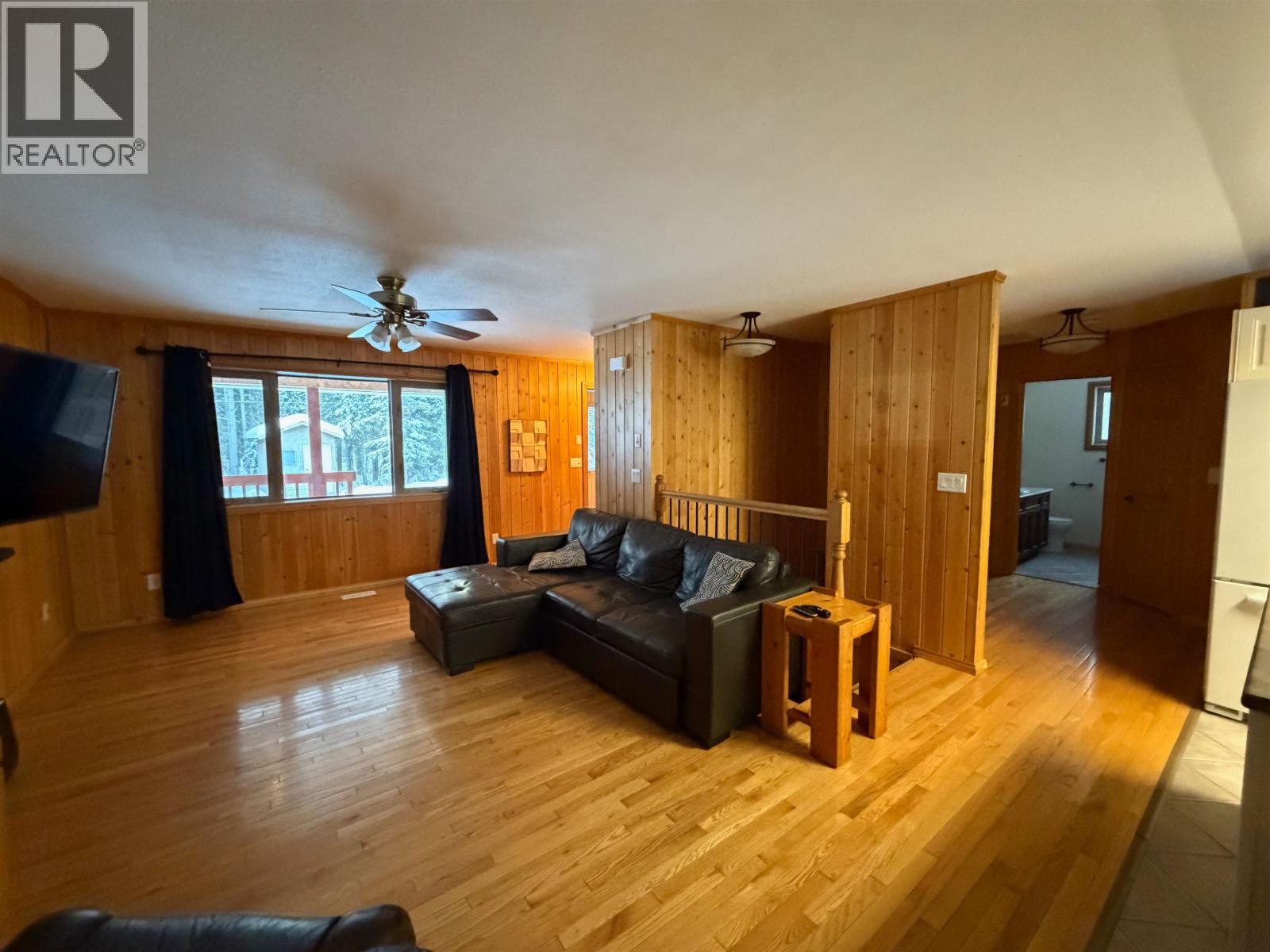 2046 Goetjen Road, Fort St. James, British Columbia  V0J 1P0 - Photo 11 - R3148086
