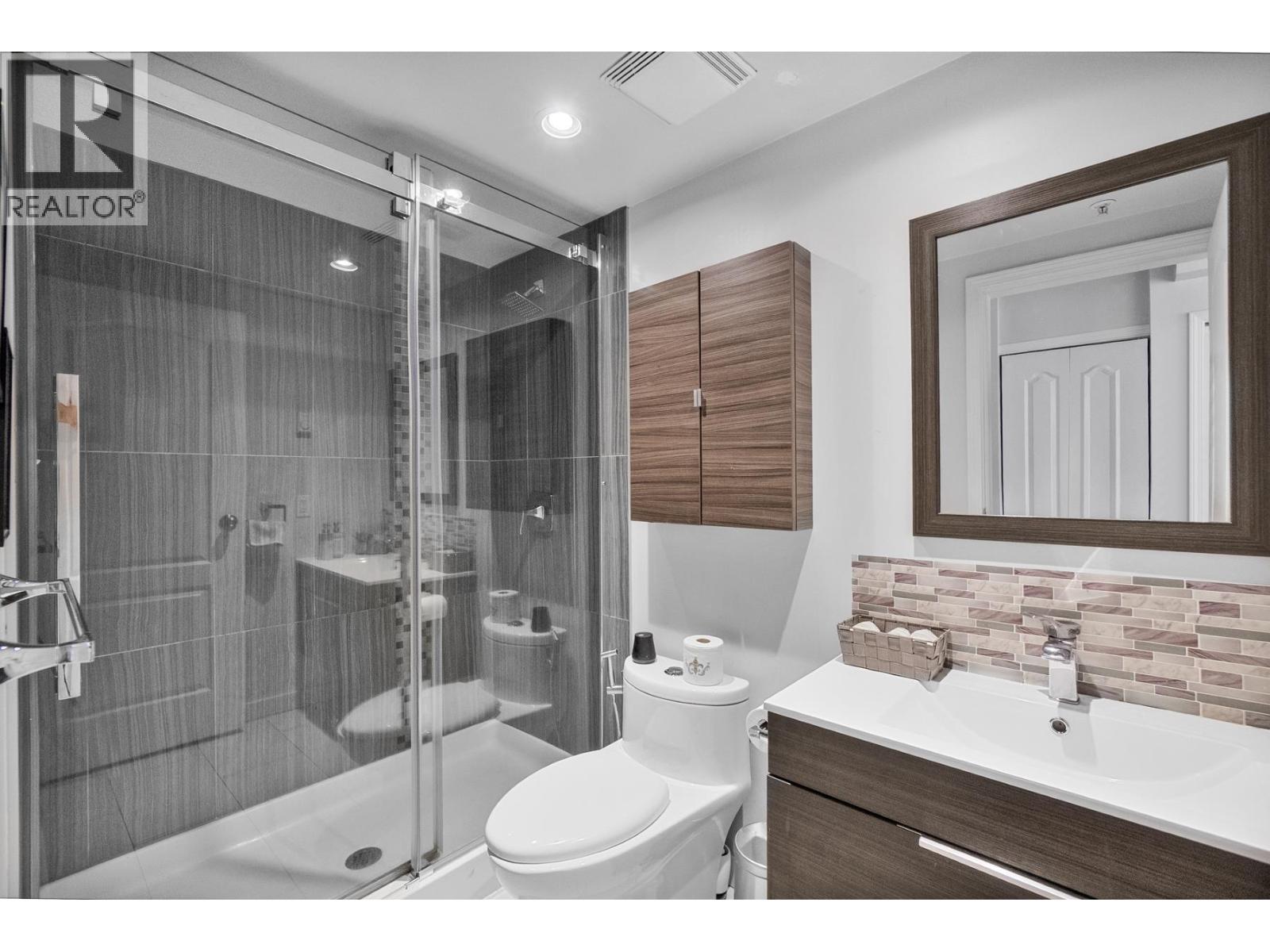 2106 Yew Street, Vancouver, British Columbia  V6K 3G7 - Photo 11 - R3149142