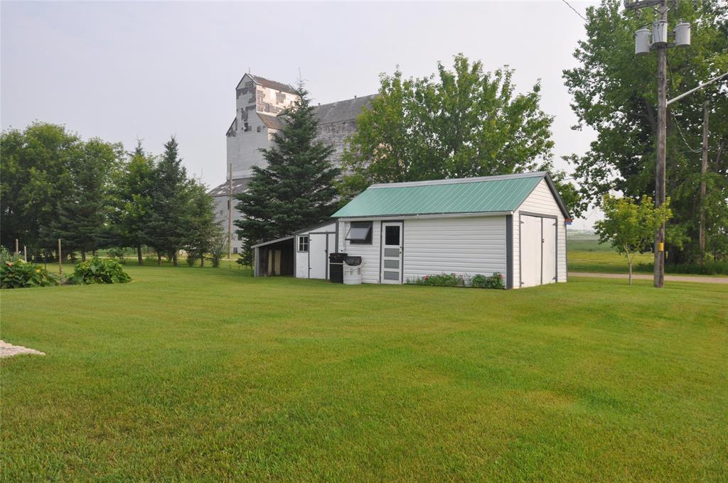 108 Allan Street, Oakburn, Manitoba  R0J 1L0 - Photo 13 - 202617299