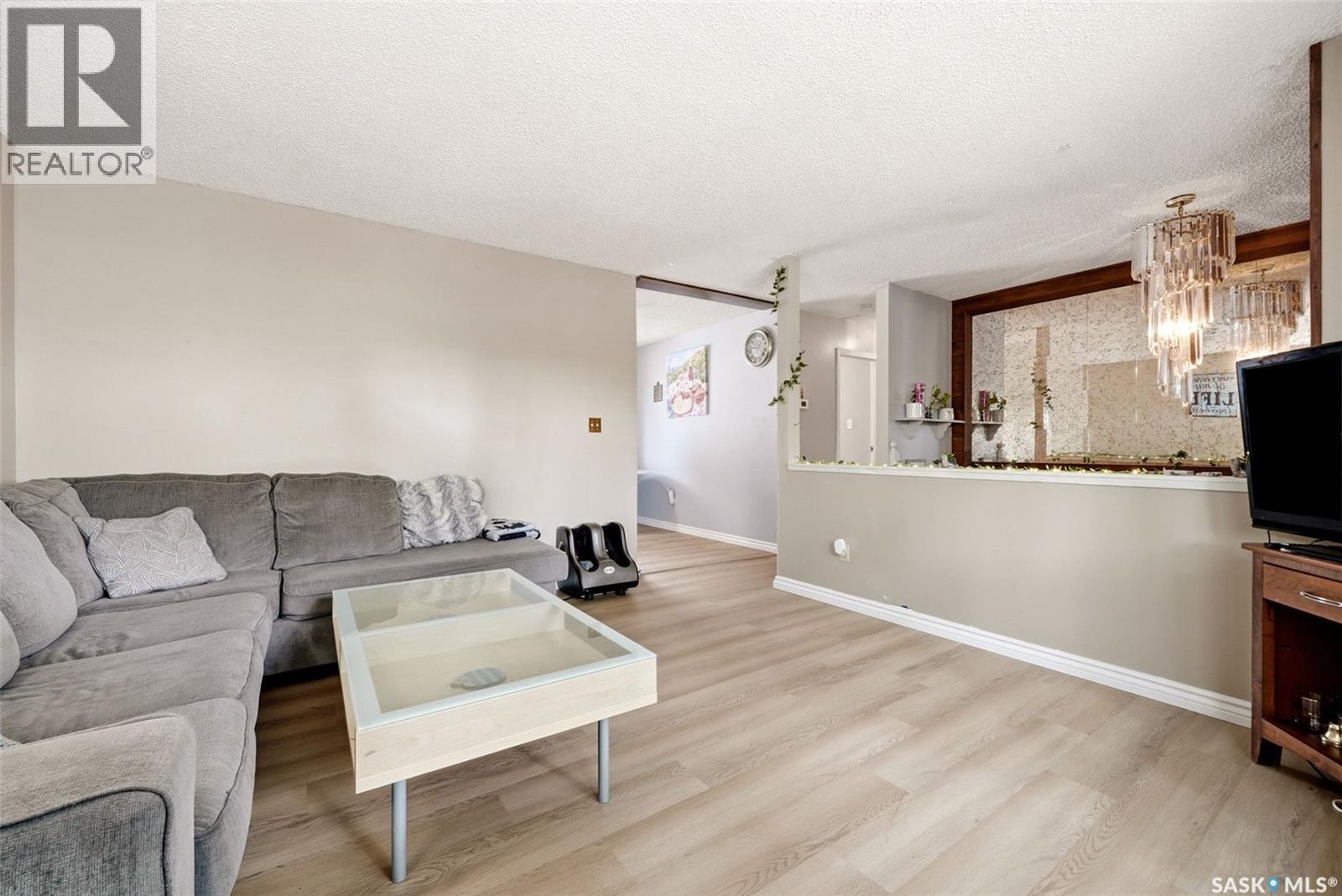 47 Symons Place, Regina, Saskatchewan  S4X 1M7 - Photo 6 - SK043438
