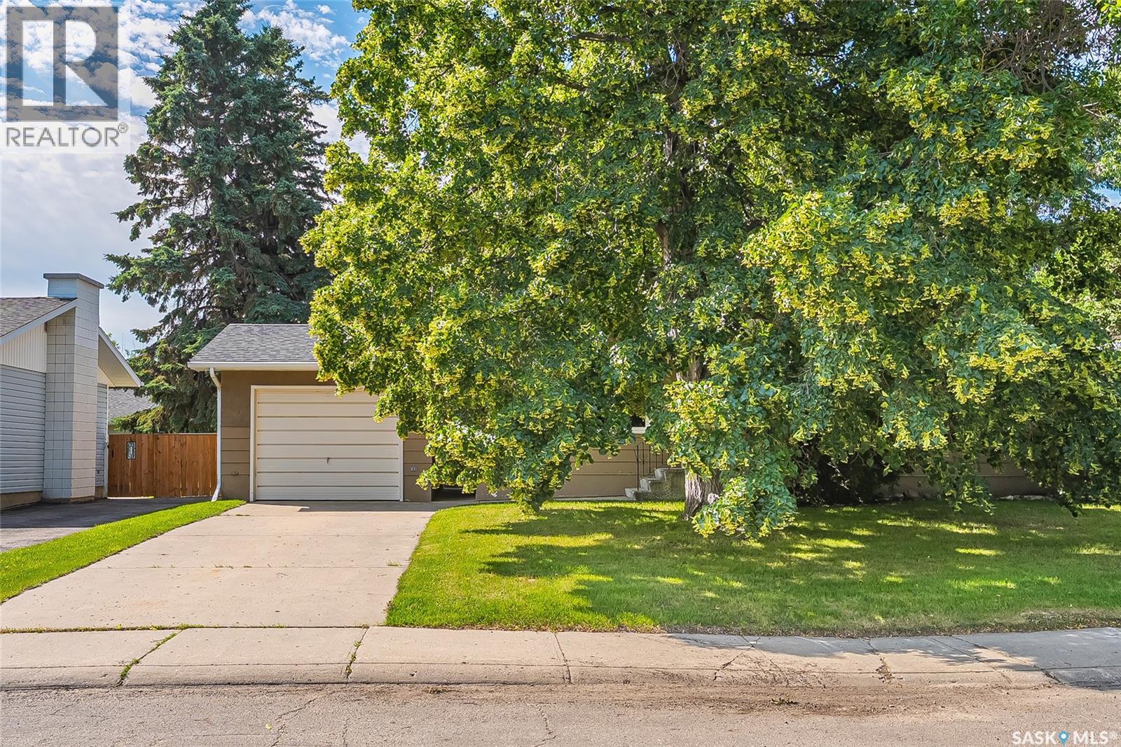 2309 Easthill, Saskatoon, Saskatchewan  S7J 3E4 - Photo 2 - SK043375
