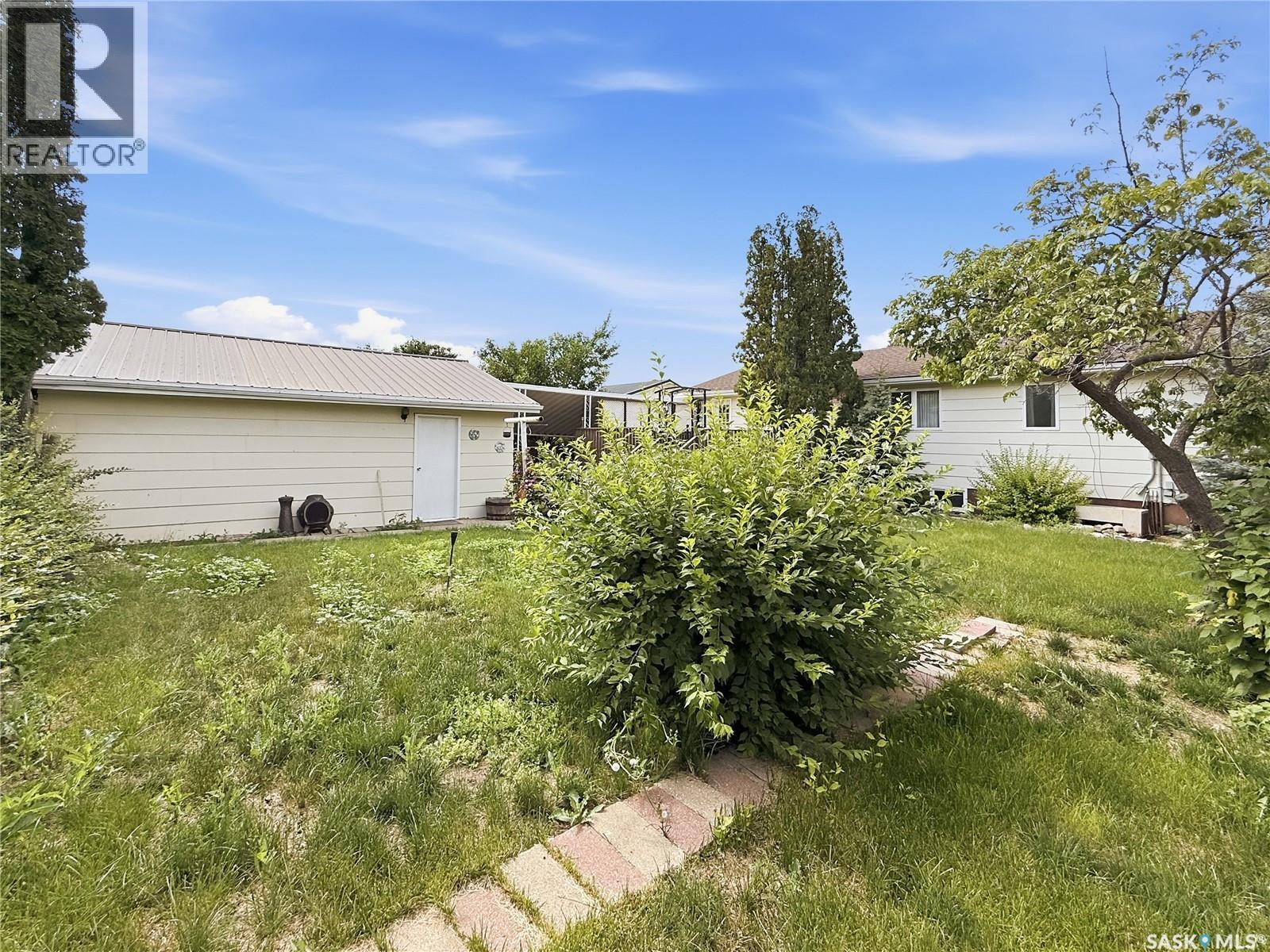 512 1st Street N, Cabri, Saskatchewan  S0N 0J0 - Photo 41 - SK043337
