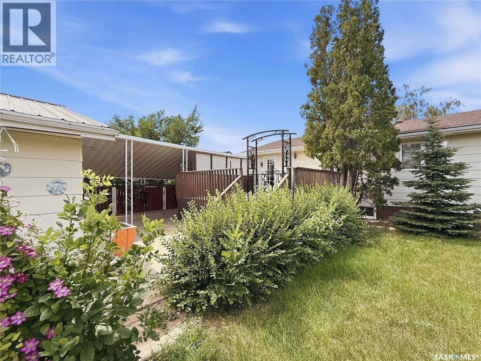 512 1st Street N, Cabri, Saskatchewan  S0N 0J0 - Photo 43 - SK043337